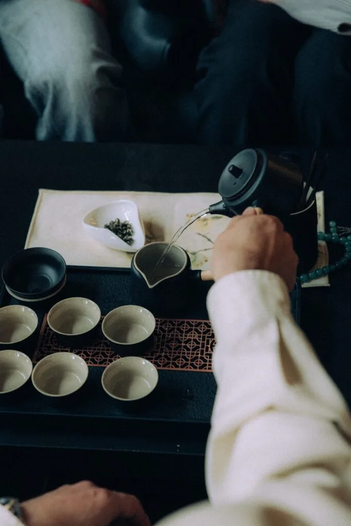 Gongfu cha przy wspólnym stole — Zen Tea Gdańsk